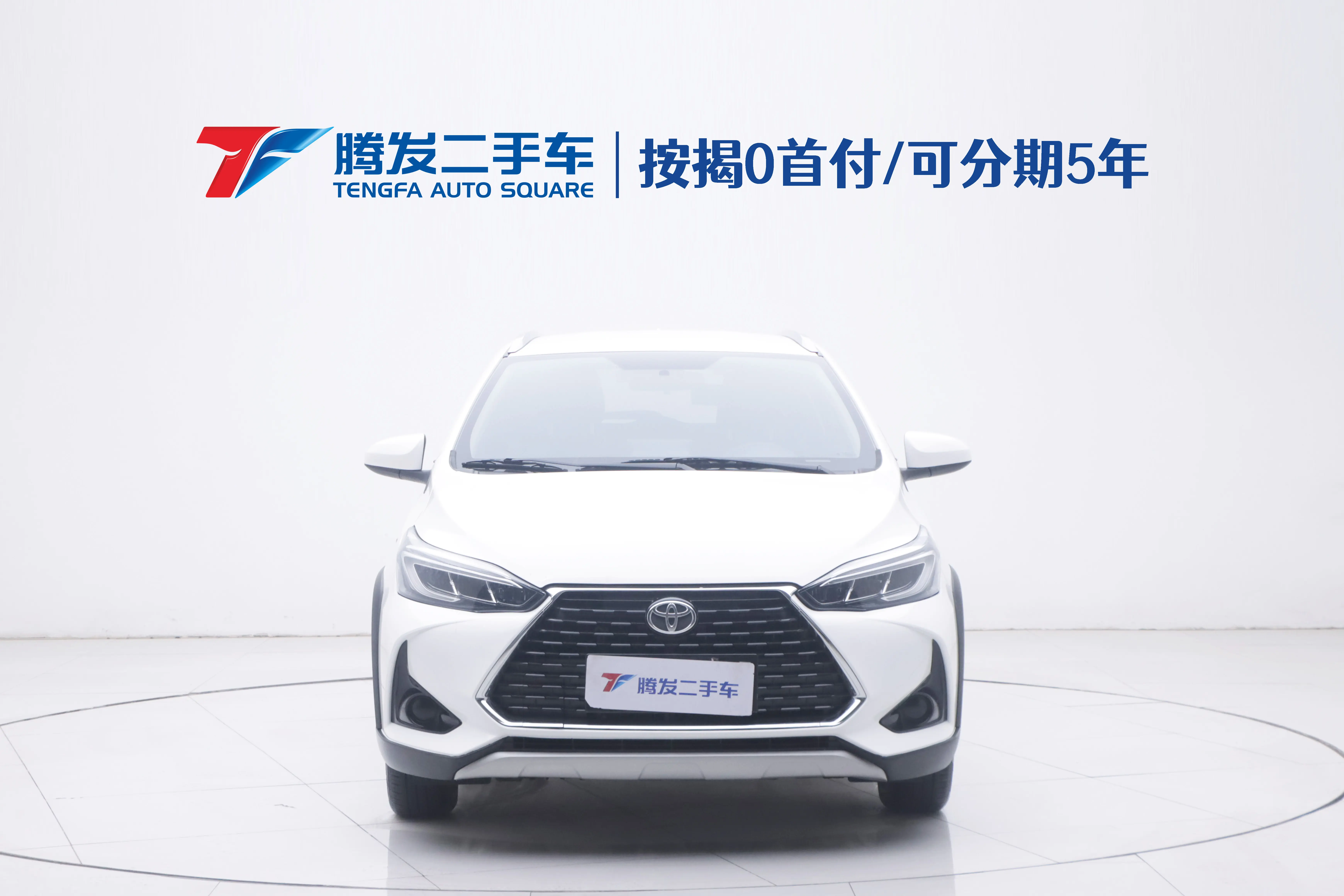 Toyota Yaris L  из Китая