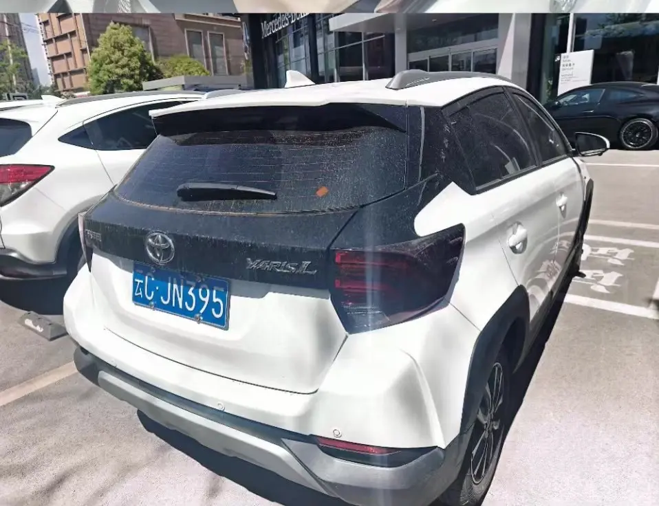 Toyota Yaris L  из Китая