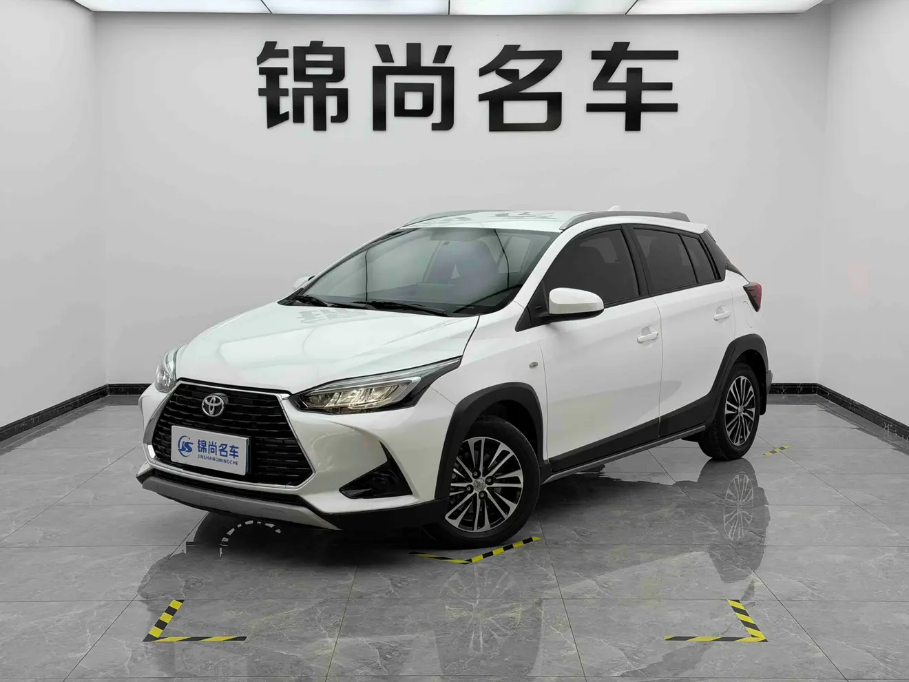 Toyota Yaris L  из Китая
