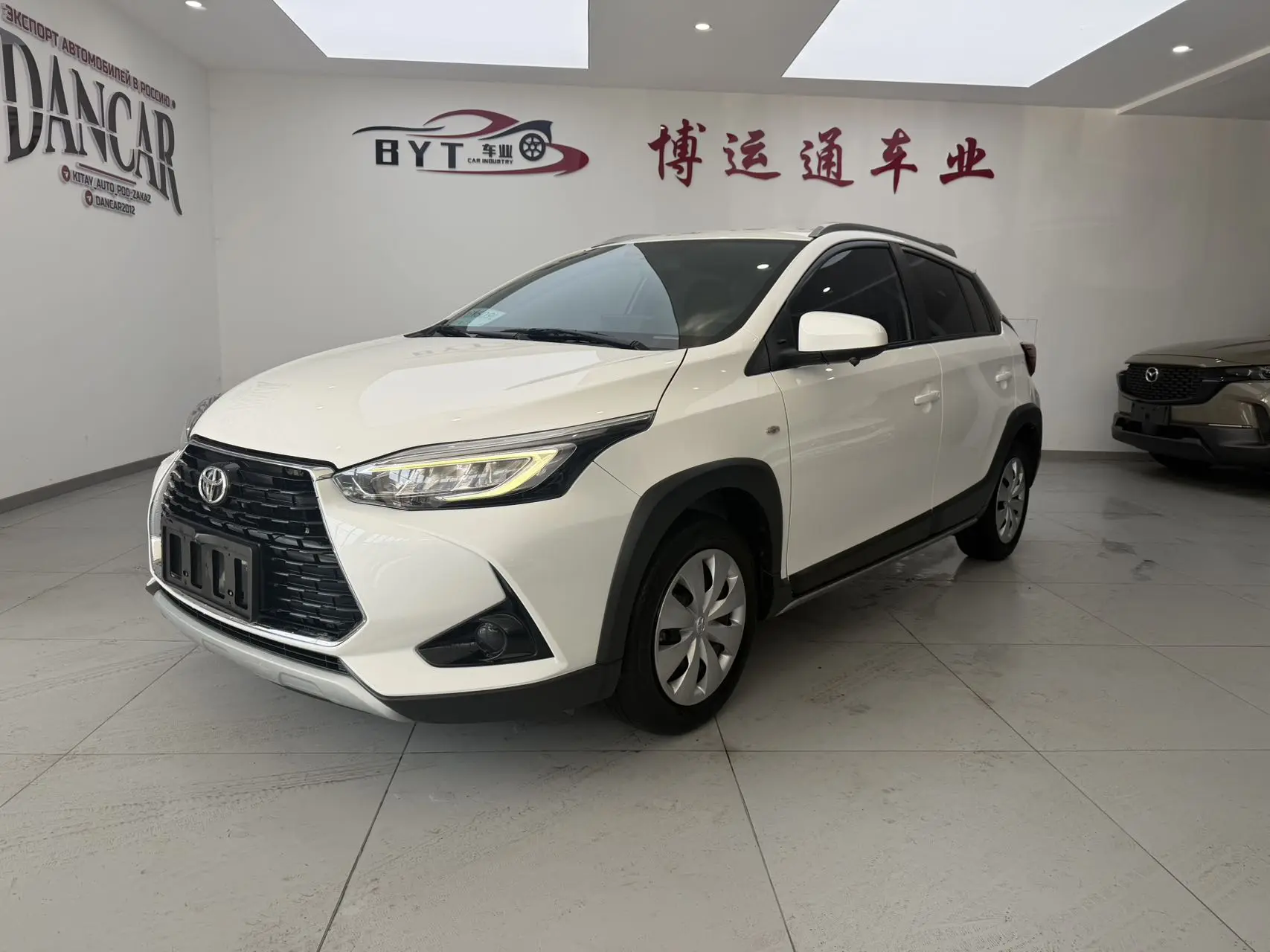 Toyota Yaris L