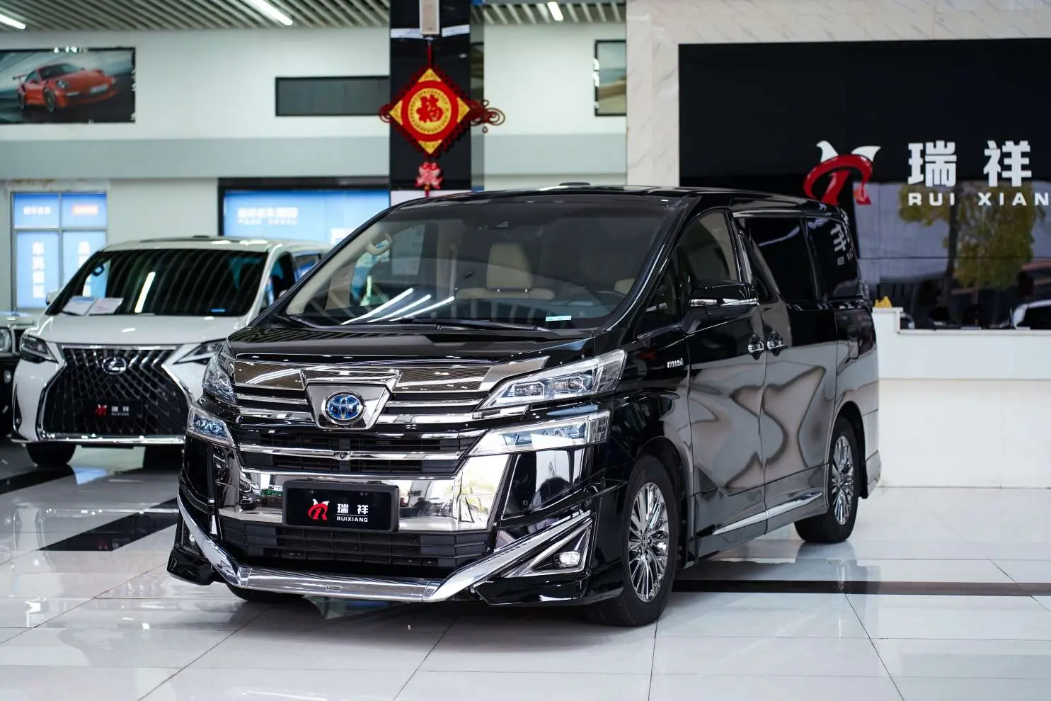 Toyota Crown Wellfire