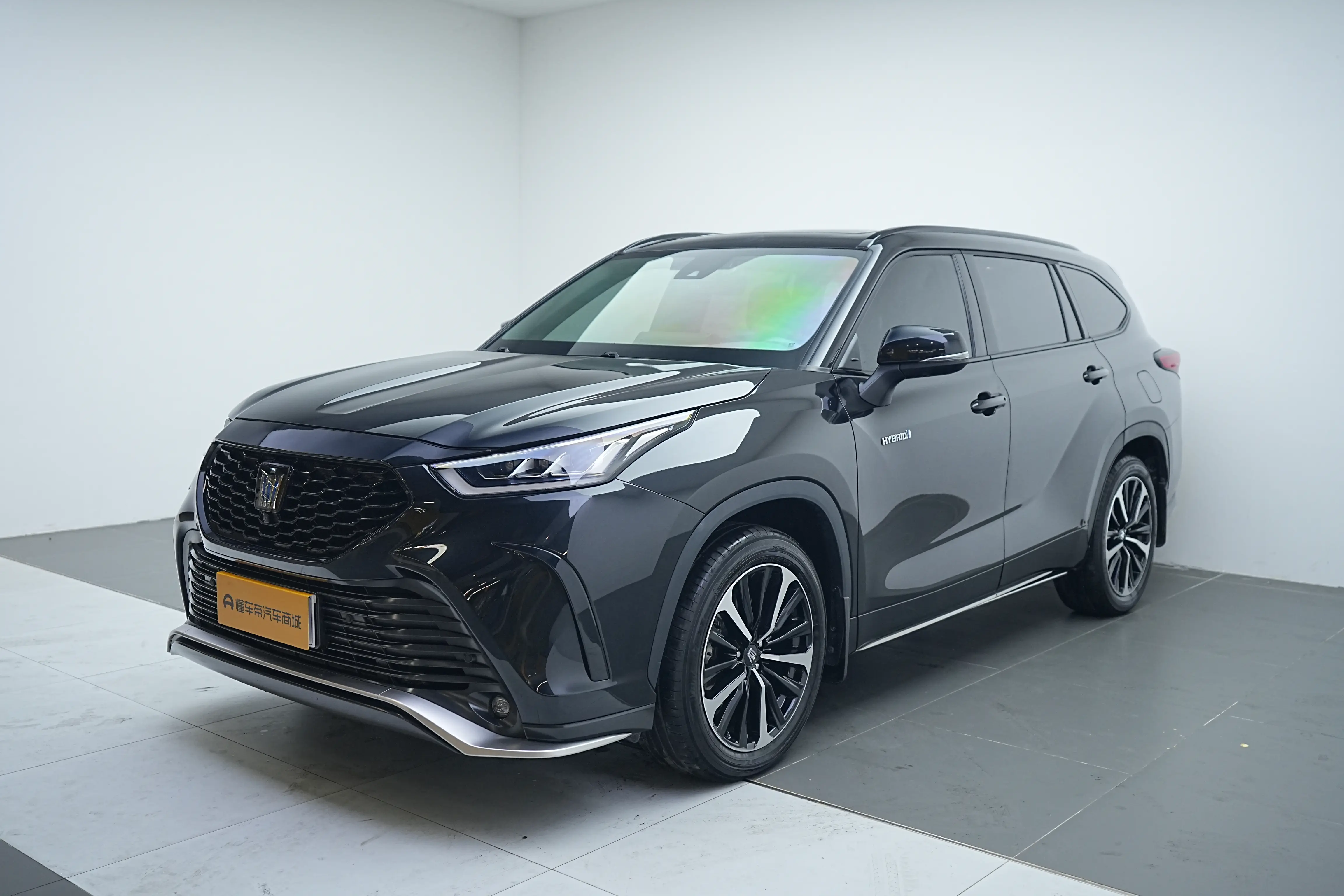 Toyota Crown Kluger