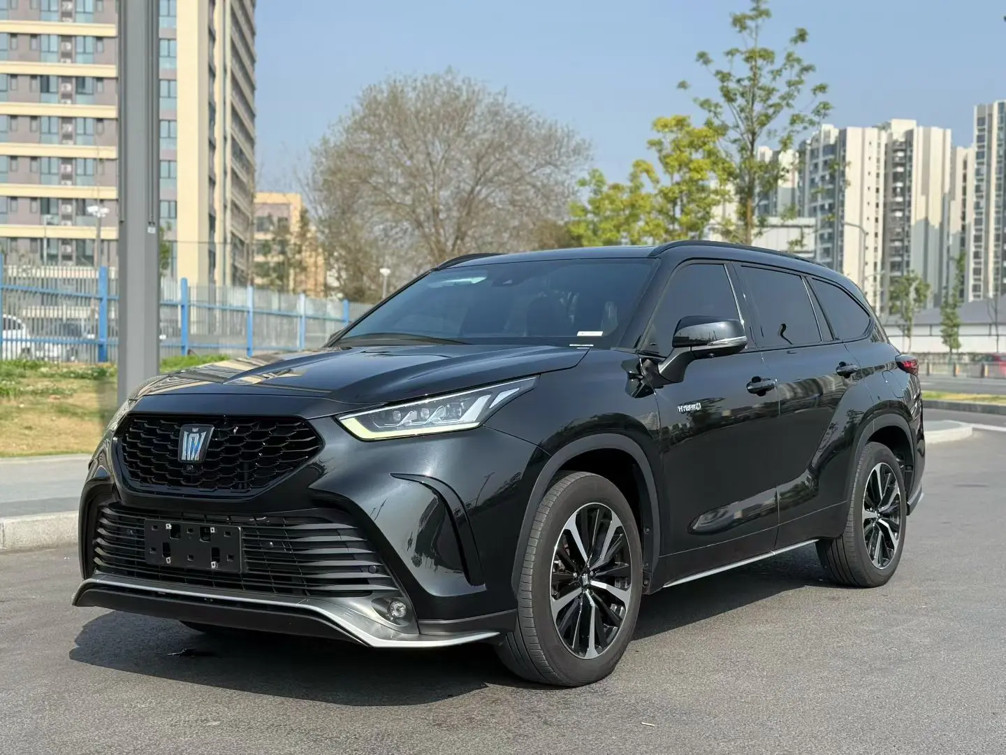 Toyota Crown Kluger