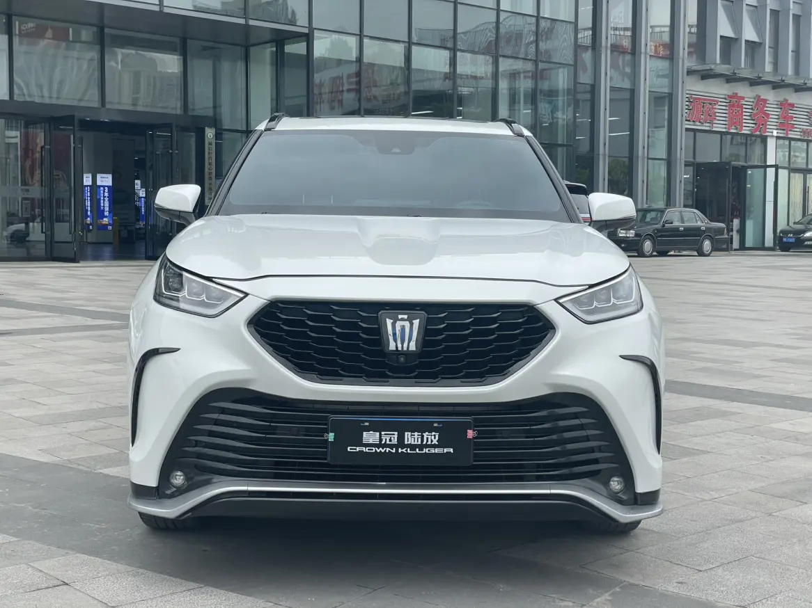 Toyota Crown Kluger