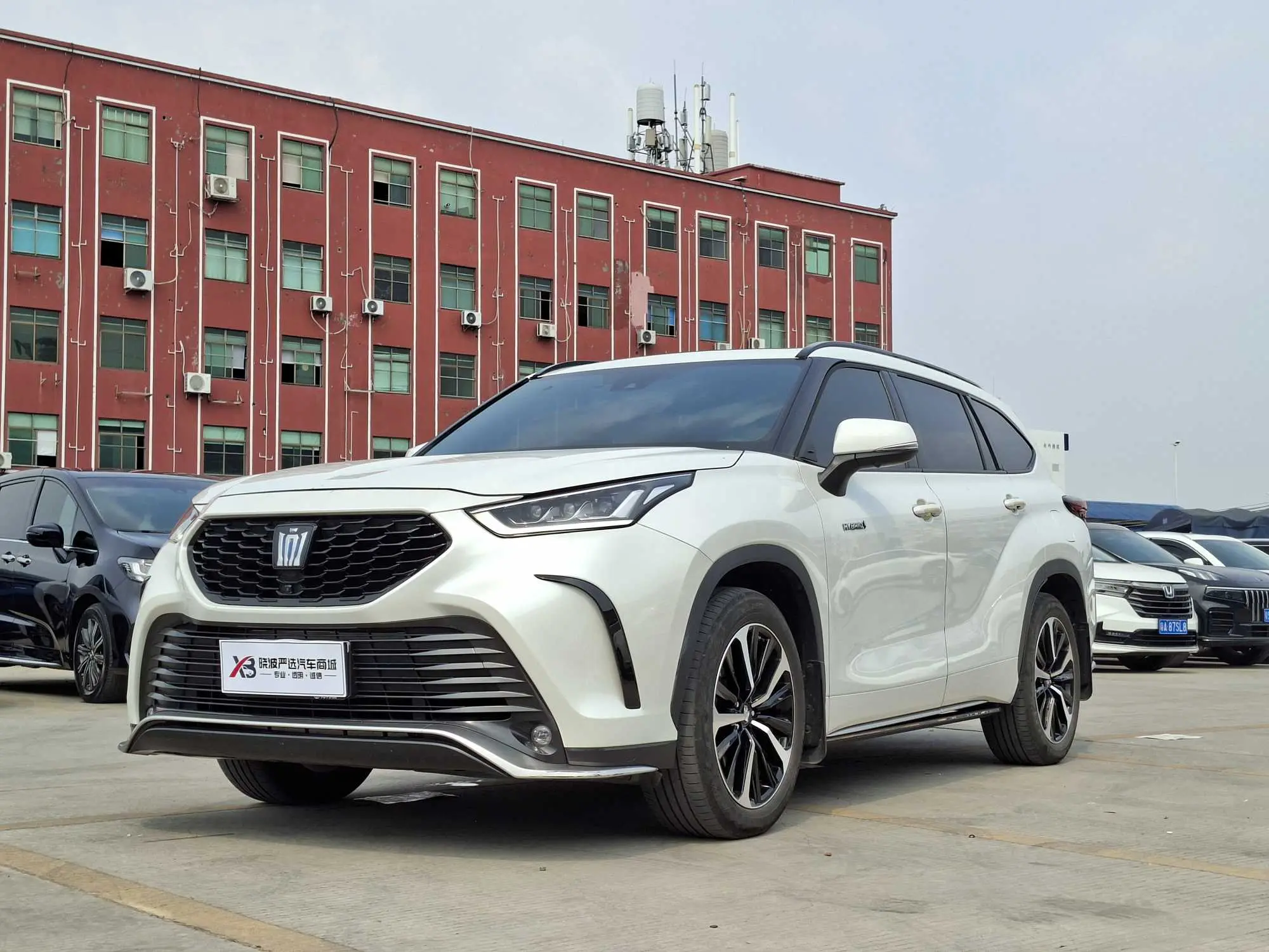 Toyota Crown Kluger