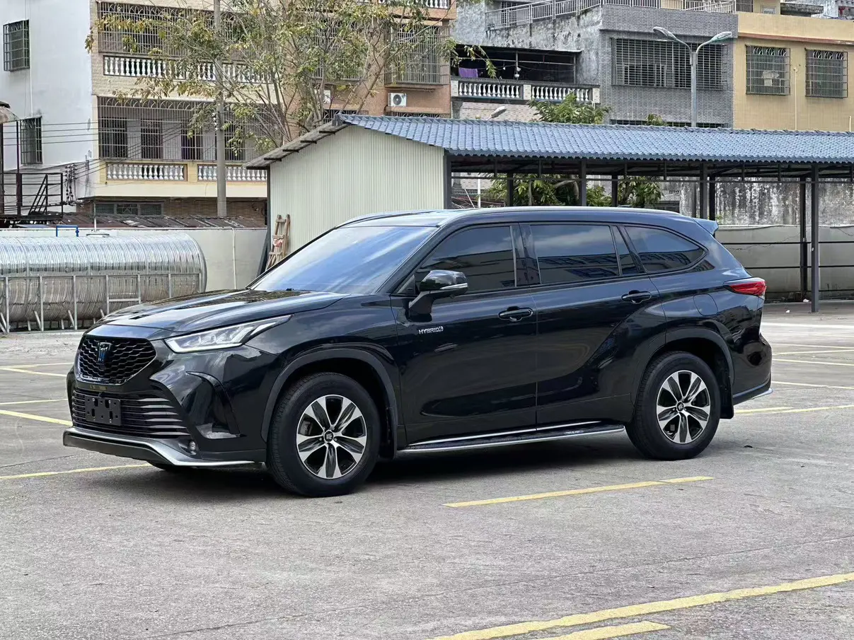 Toyota Crown Kluger