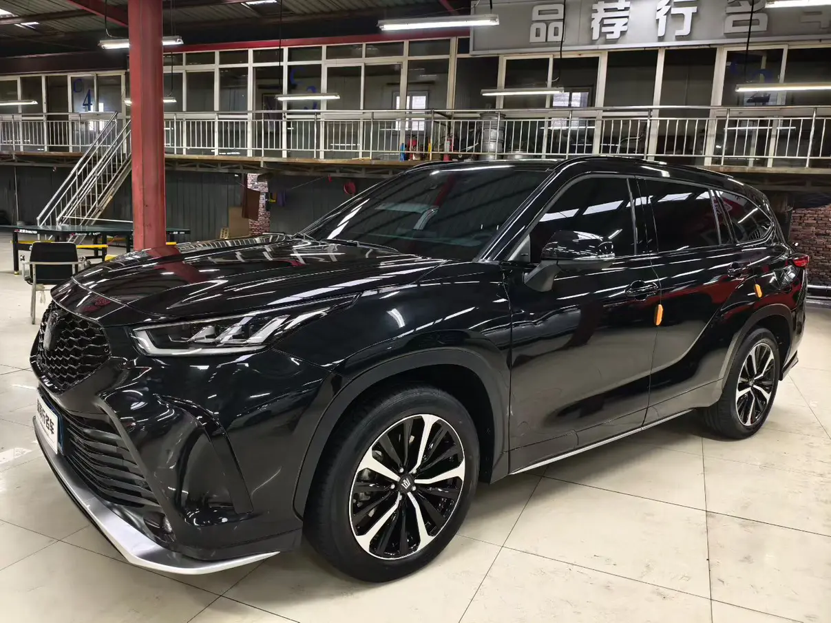 Toyota Crown Kluger