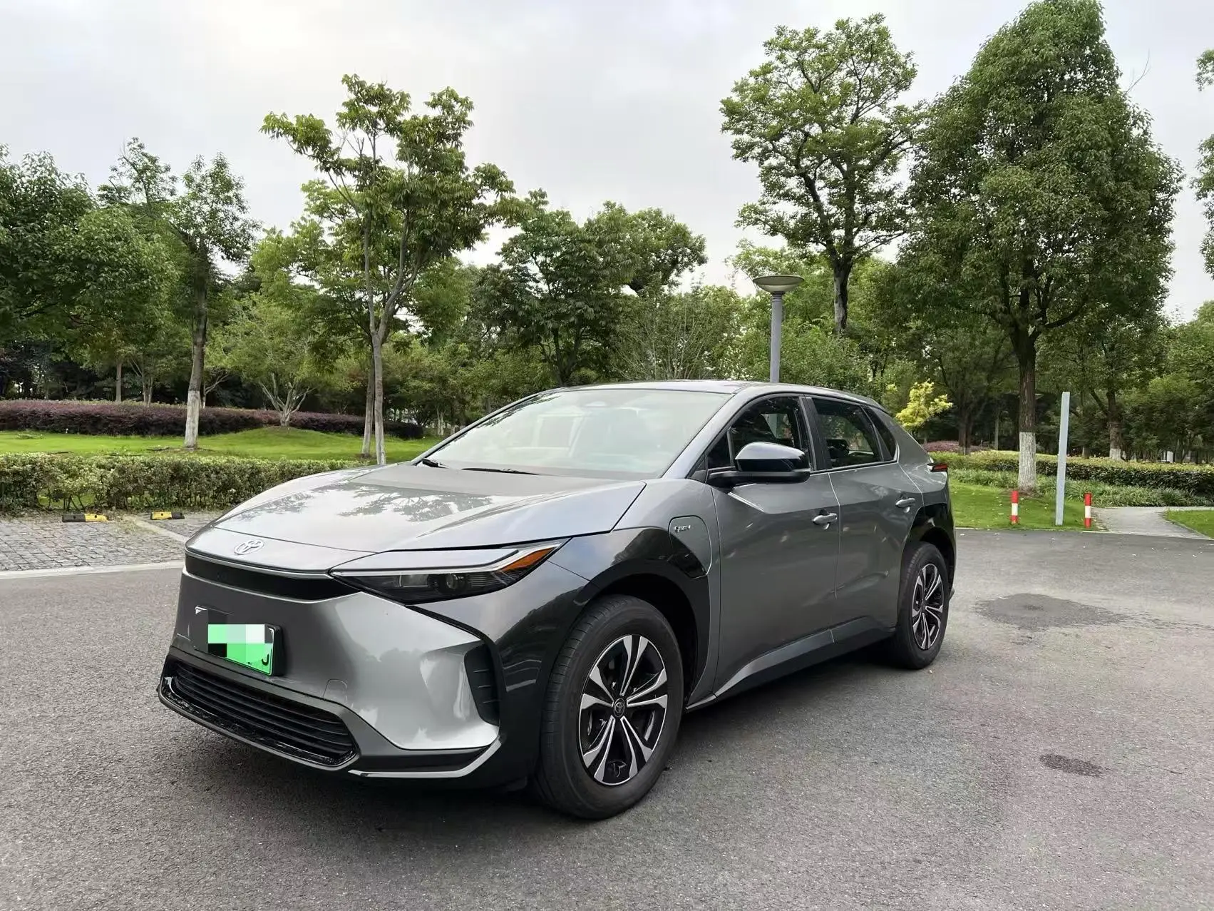 Toyota Bozhi 4X