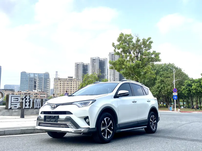 Toyota RAV4  из Китая