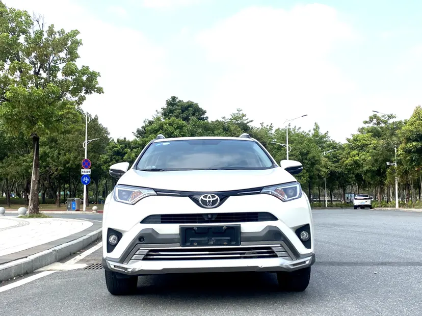 Toyota RAV4  из Китая