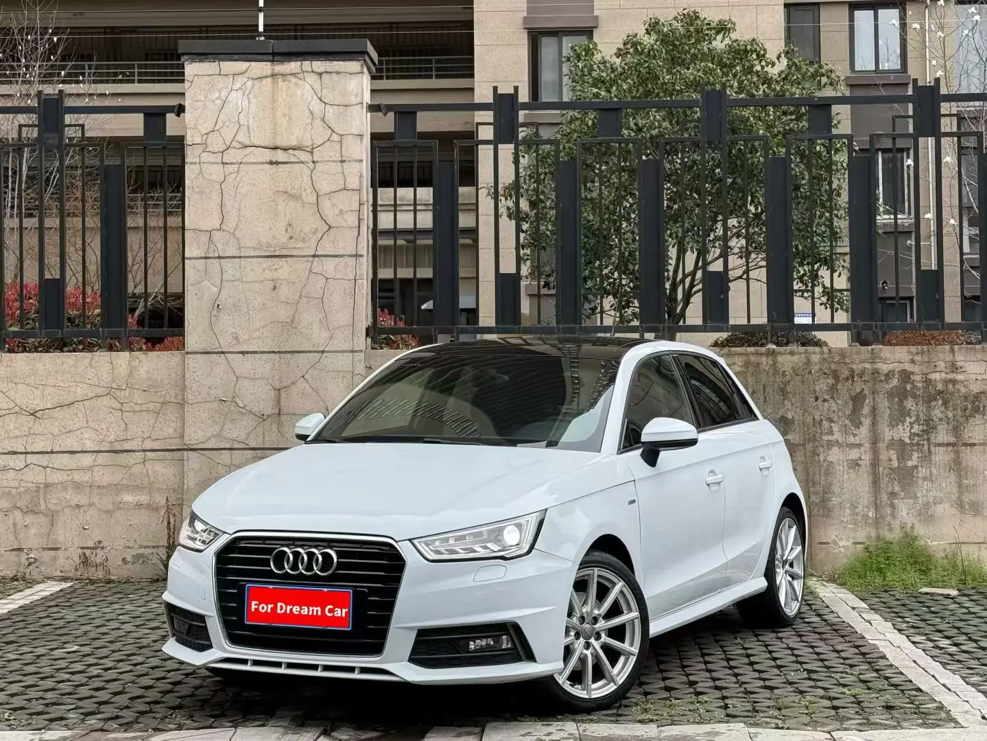 Audi A1  из Китая