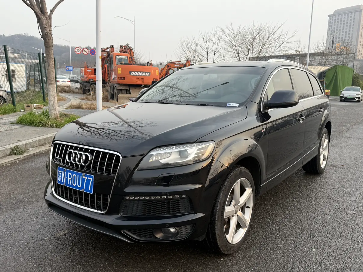 Audi Q7