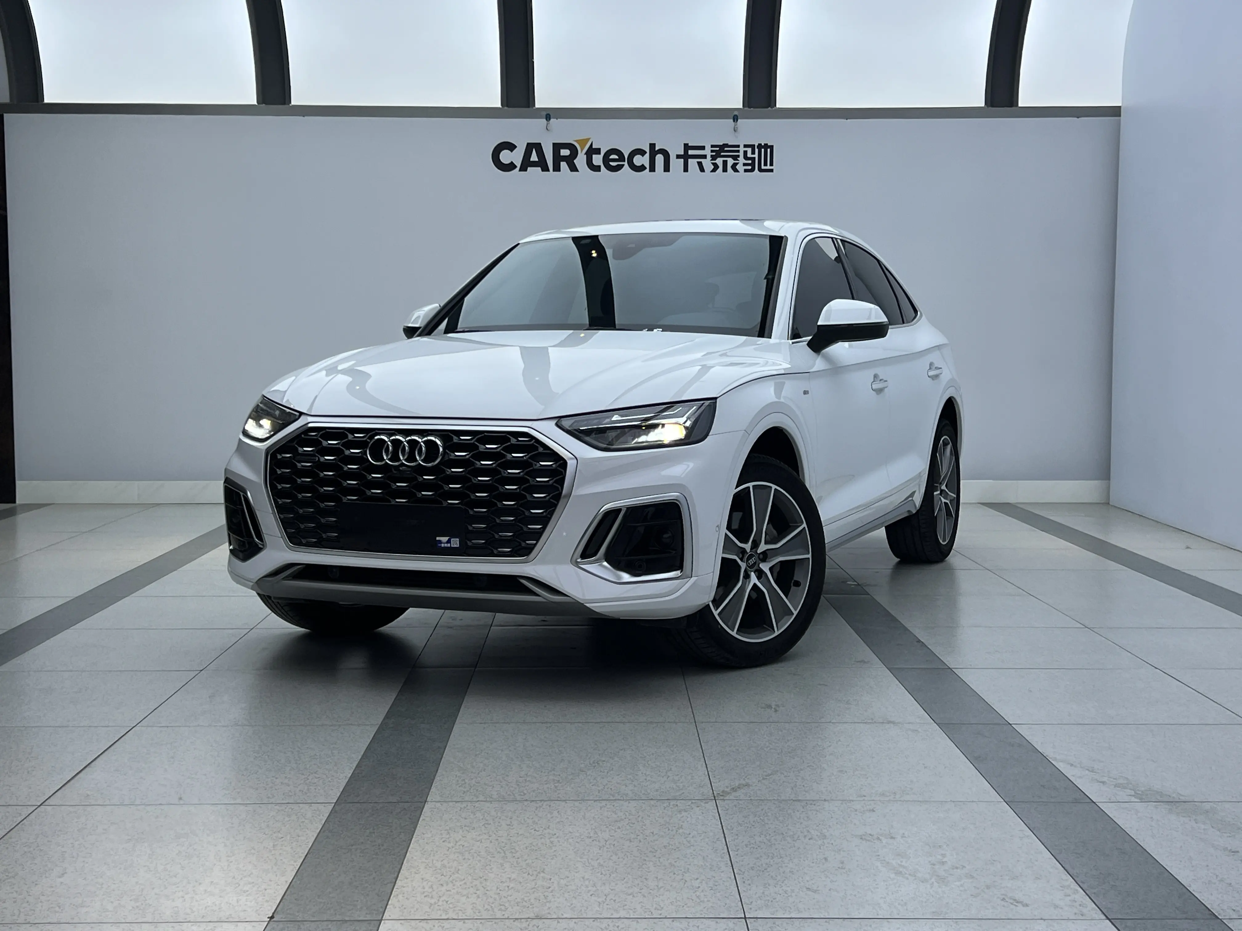 Audi Q5L Sportback