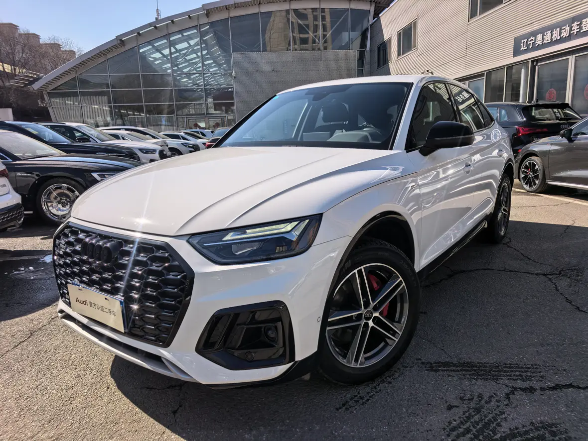 Audi Q5L Sportback  из Китая