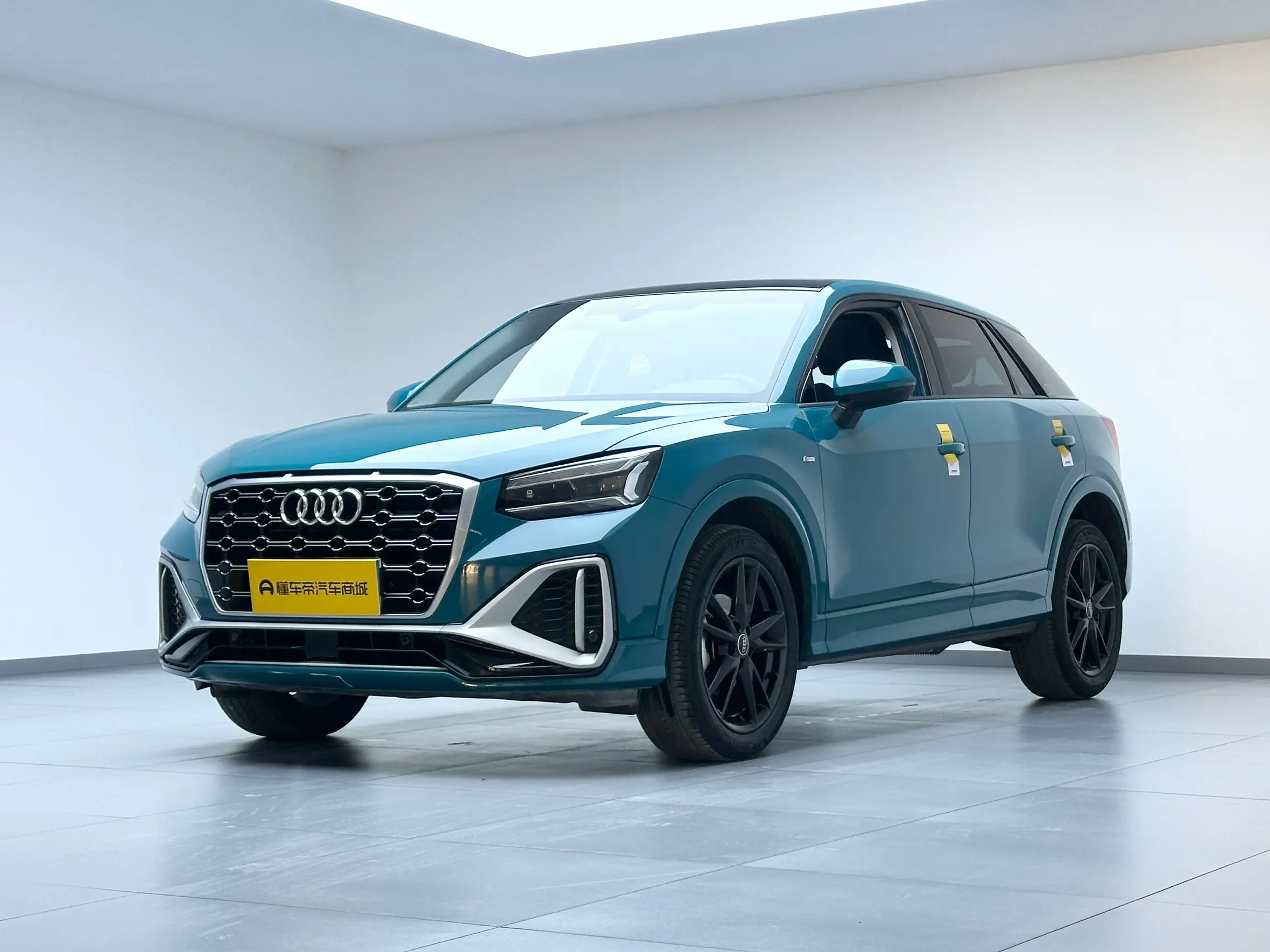 Audi Q2L