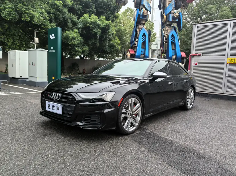 Audi S6