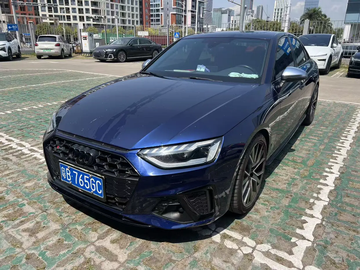 Audi S4