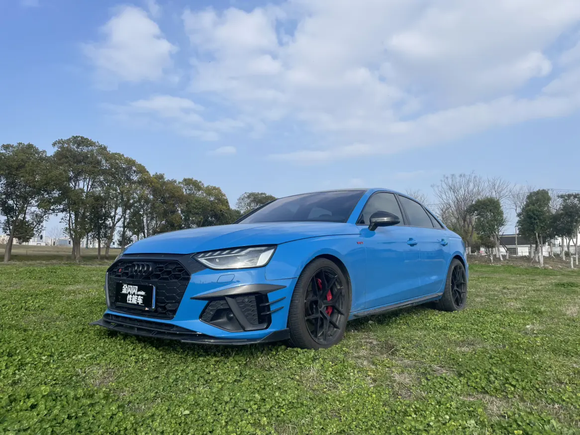 Audi S4