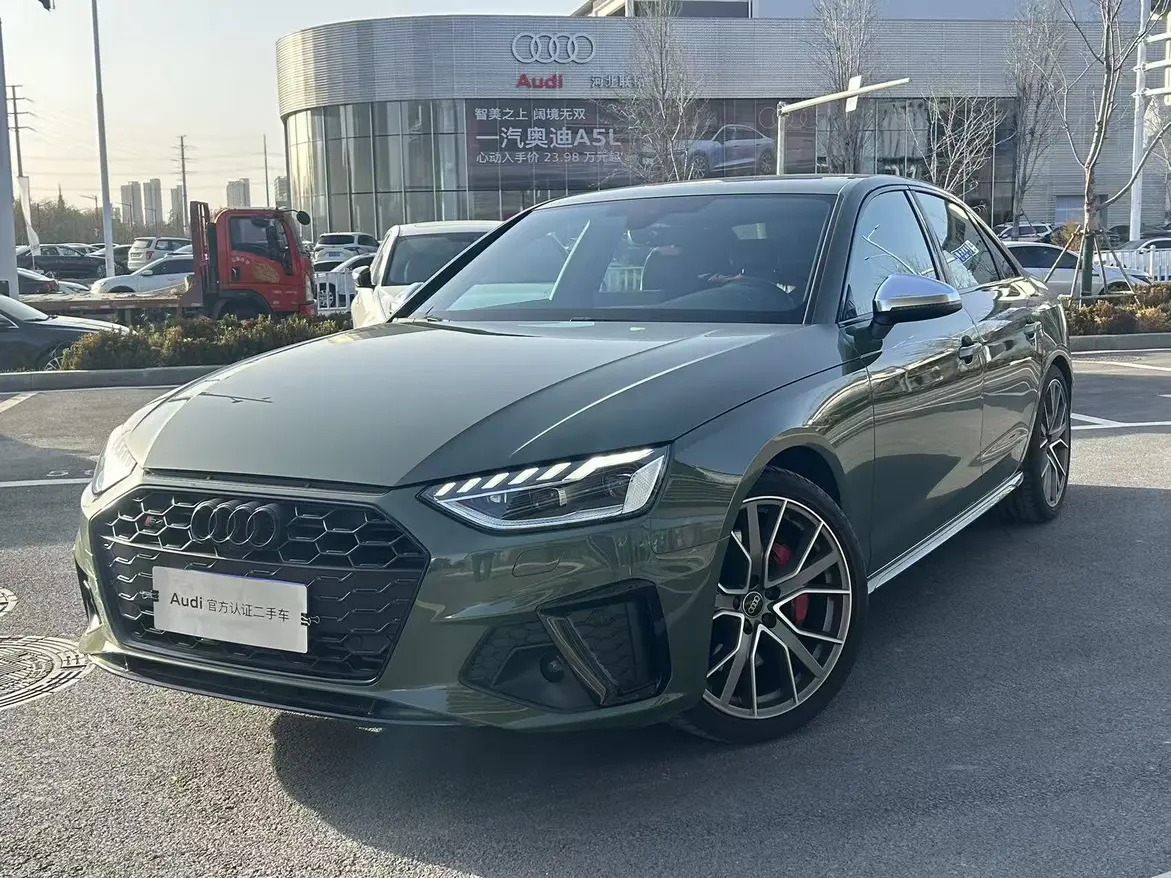 Audi S4