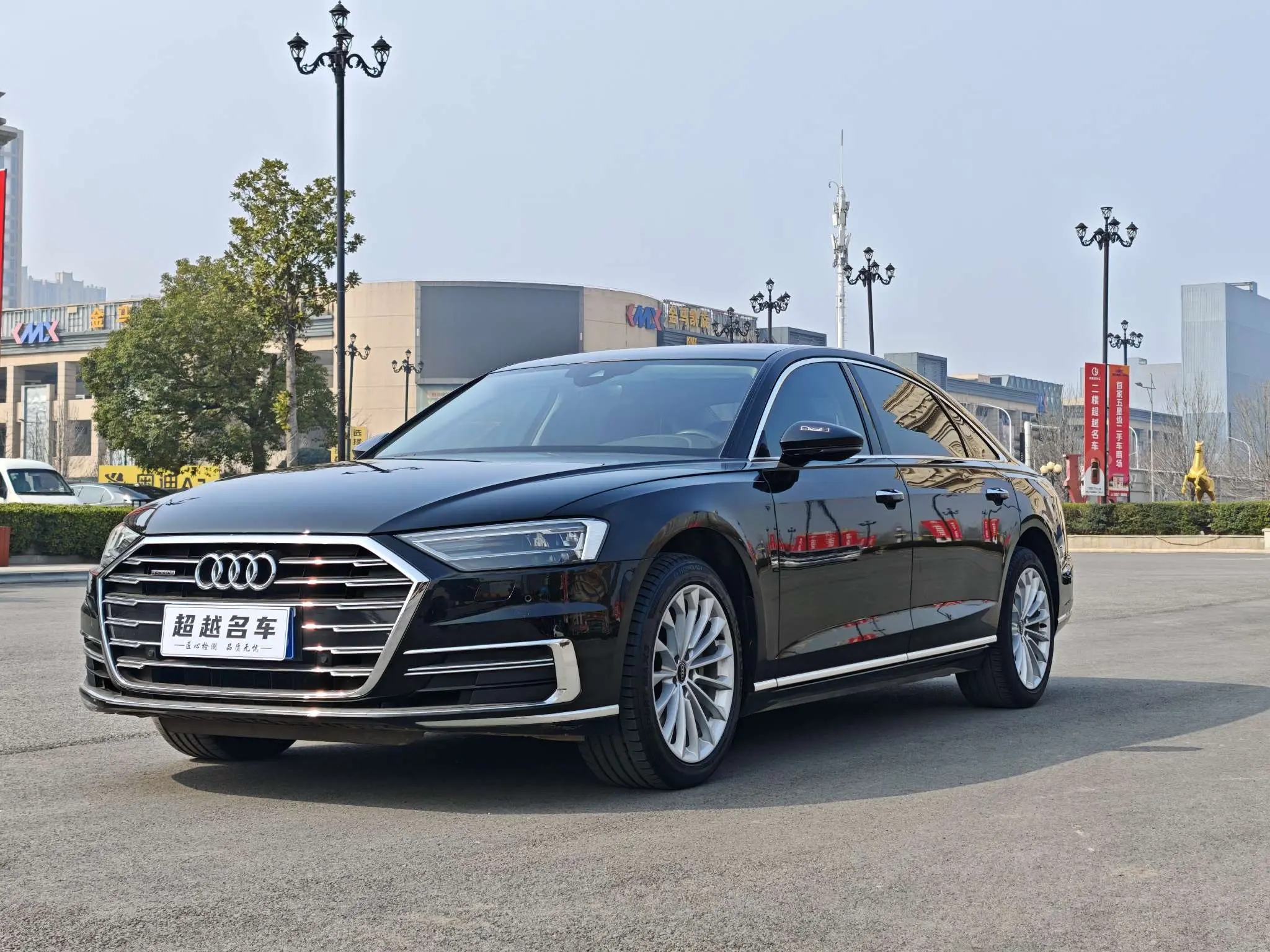 Audi A8  из Китая