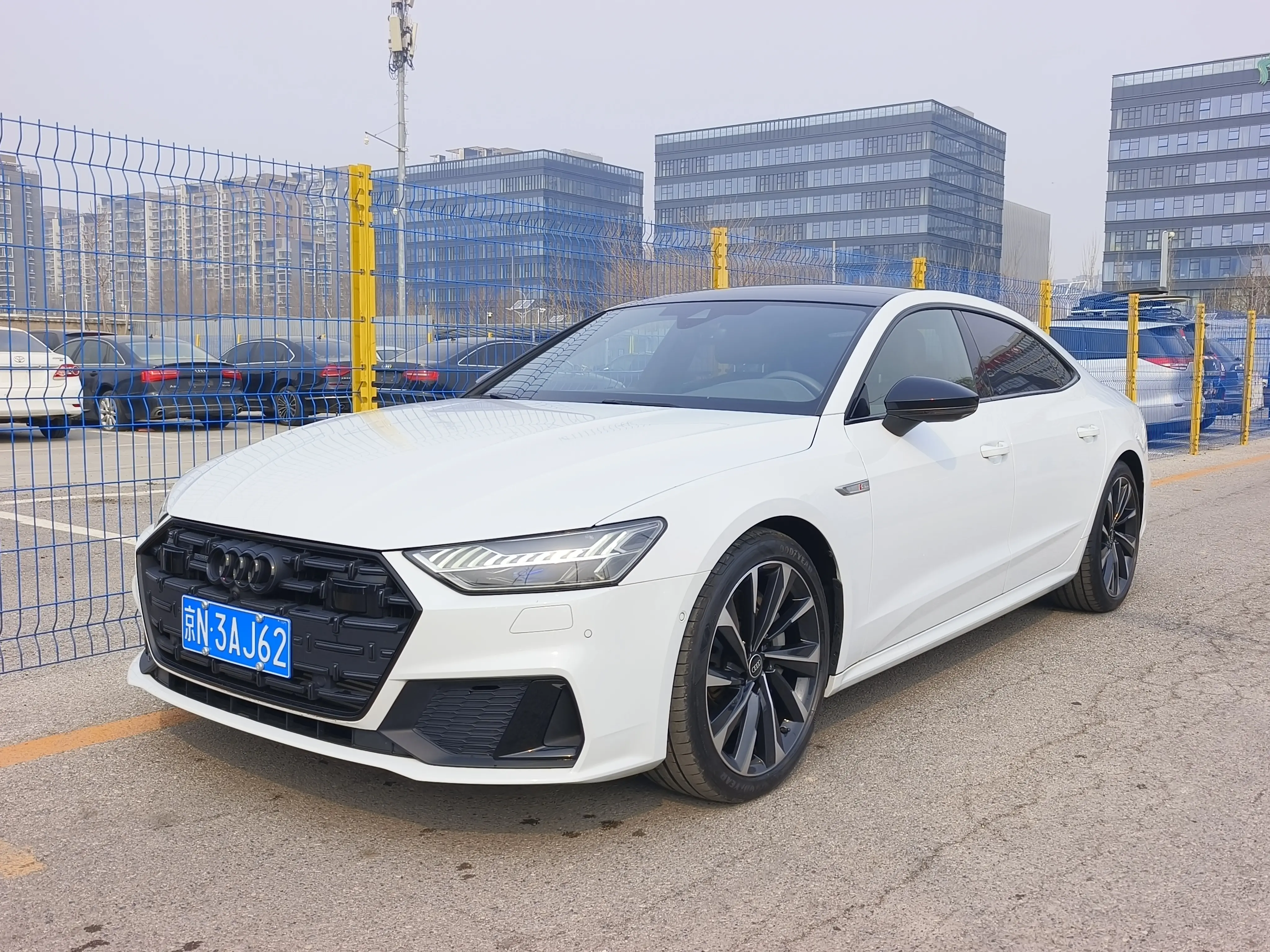 Audi A7L