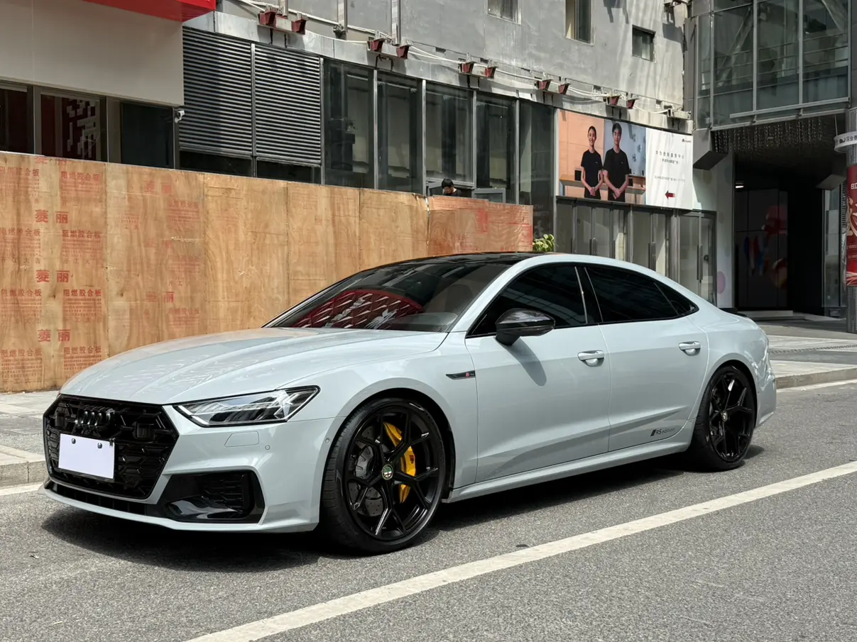 Audi A7L