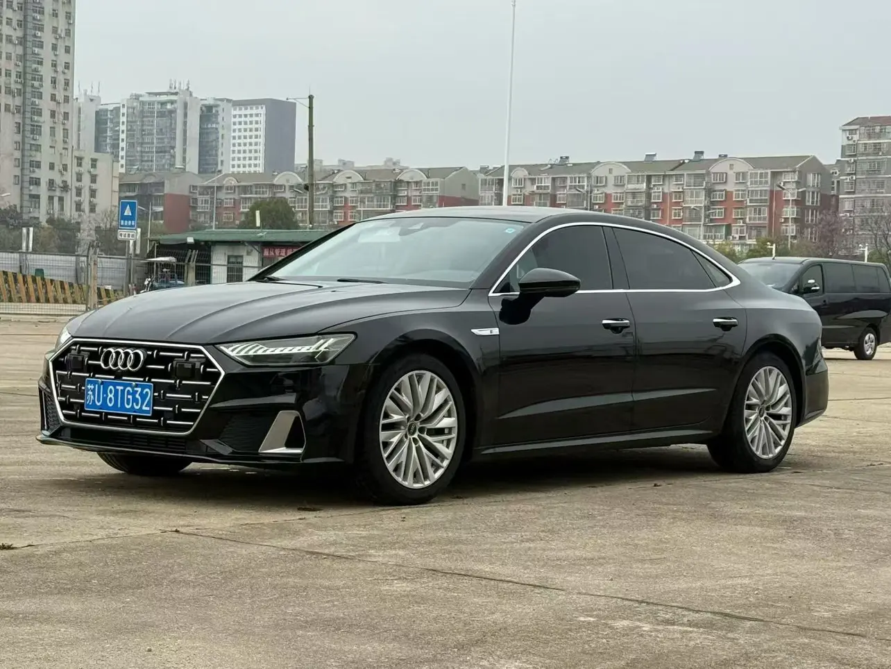 Audi A7L