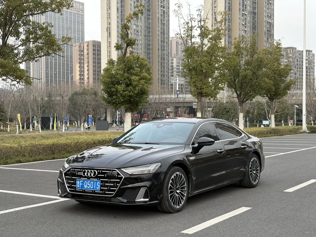 Audi A7L
