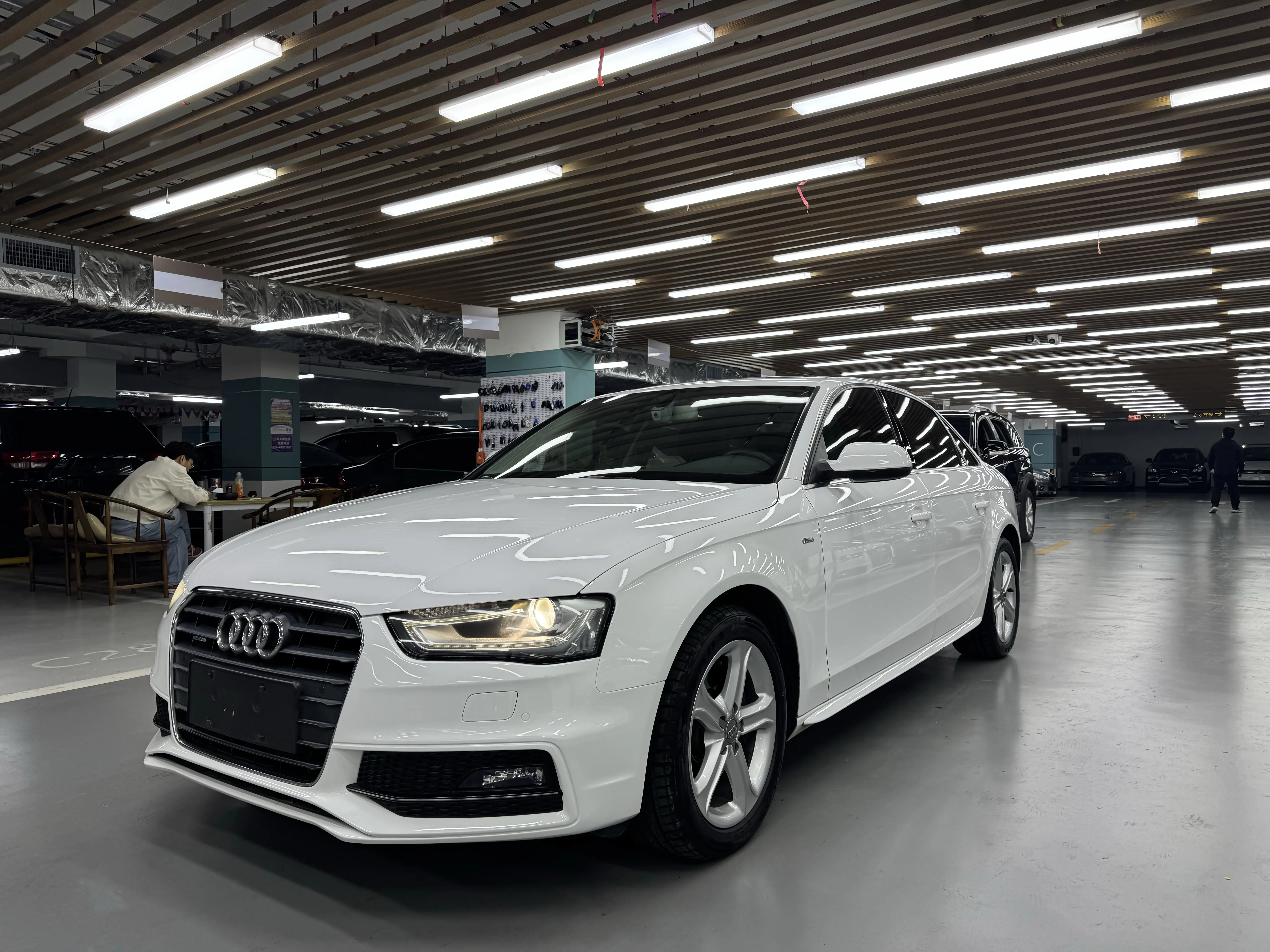 Audi A4L