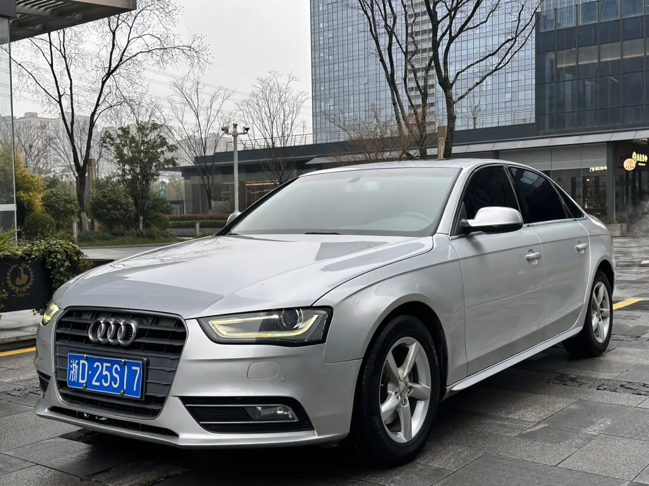 Audi A4L
