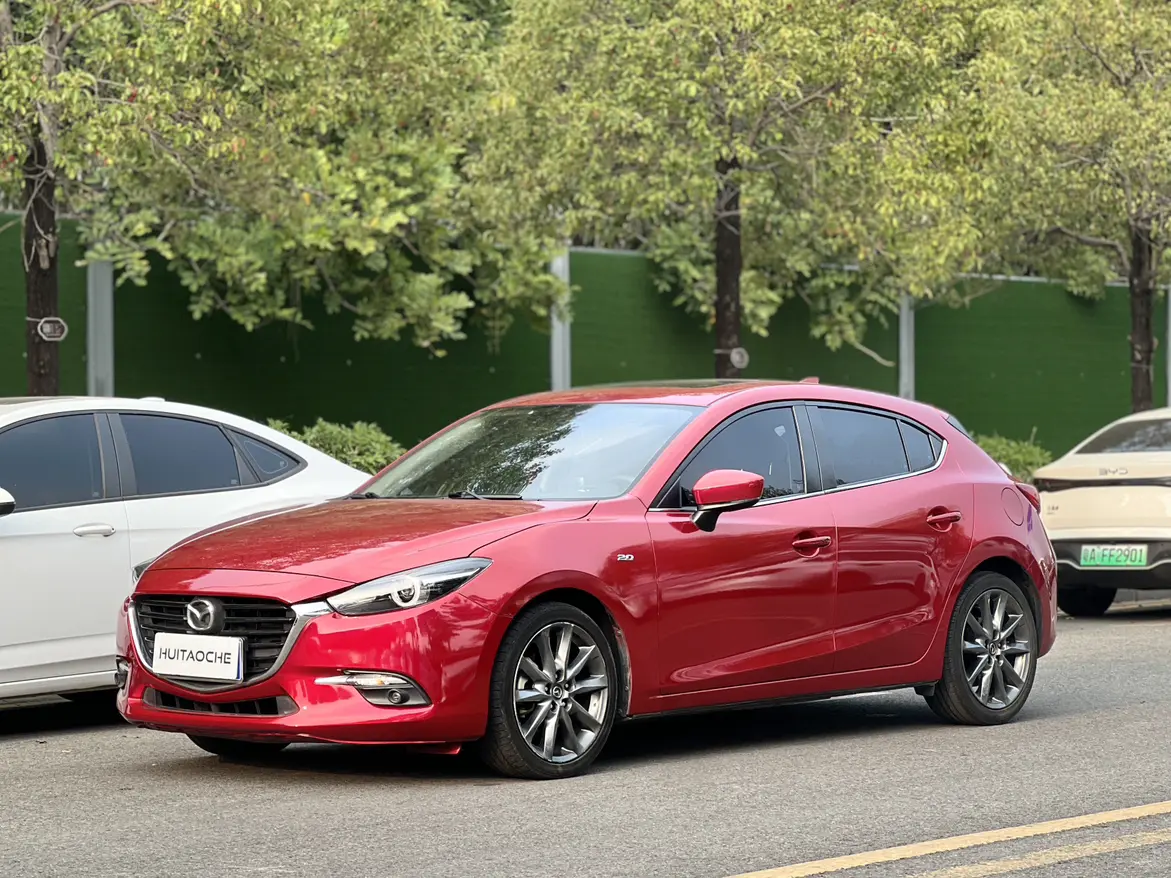 Mazda Axela (Mazda3)  из Китая
