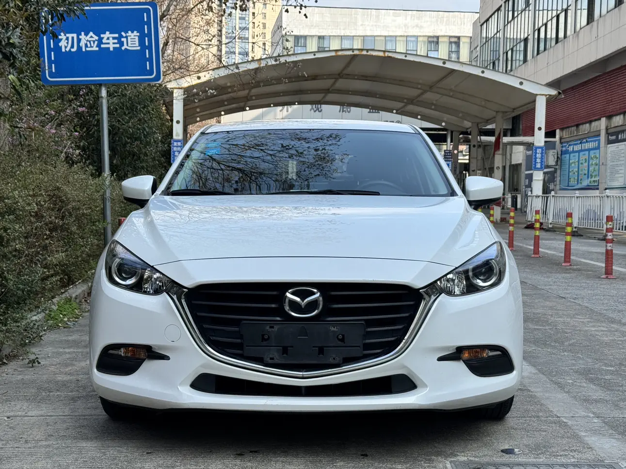 Mazda Axela (Mazda3)  из Китая