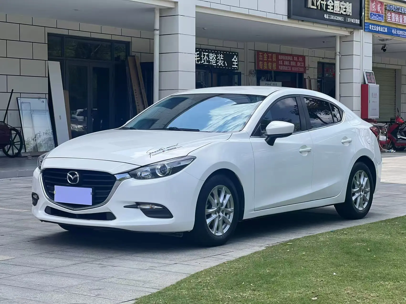 Mazda Axela