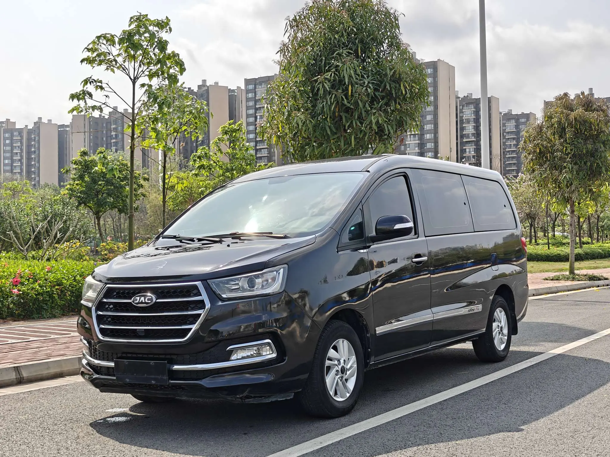 JAC Ruifeng M4
