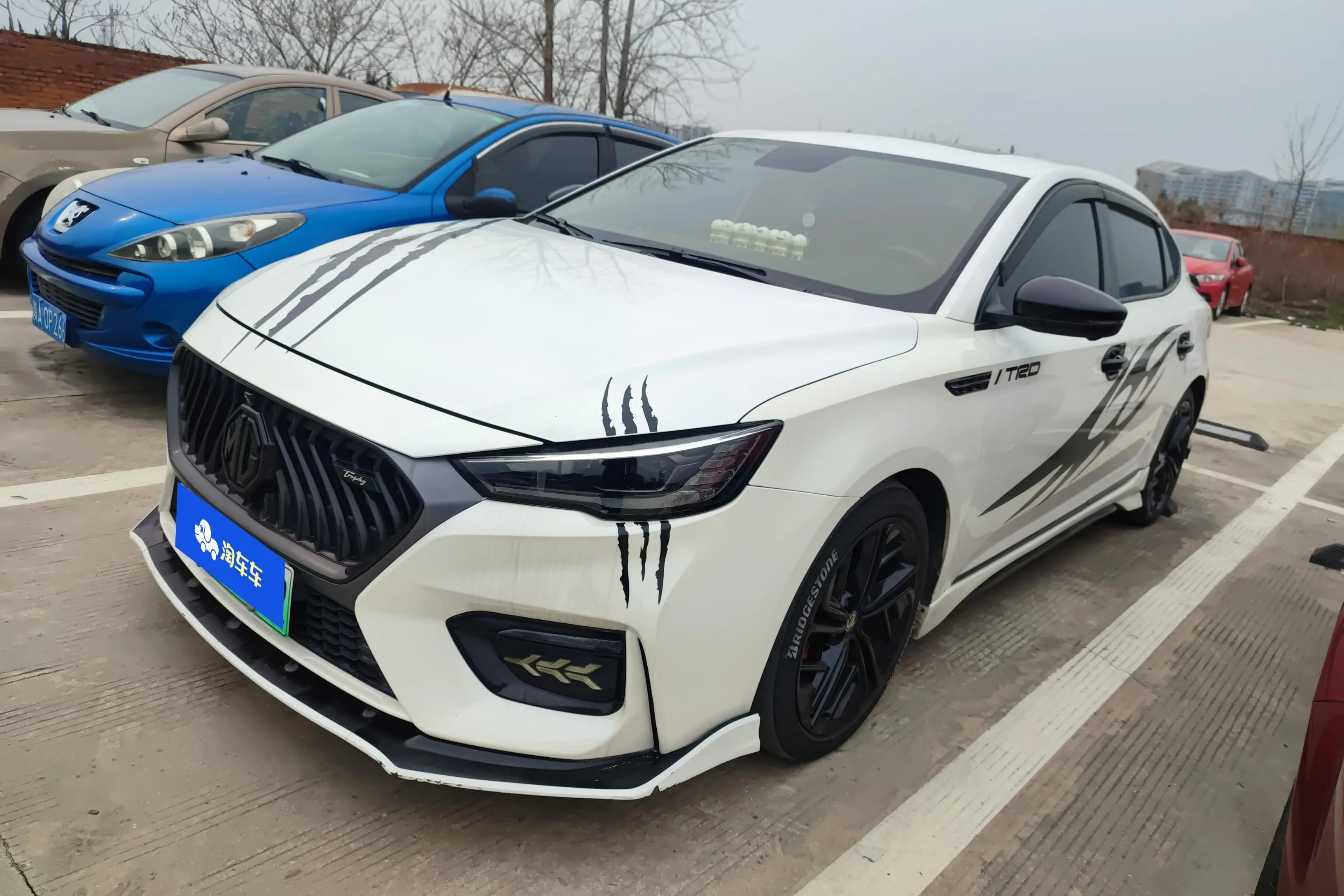 MG 6 PHEV  из Китая