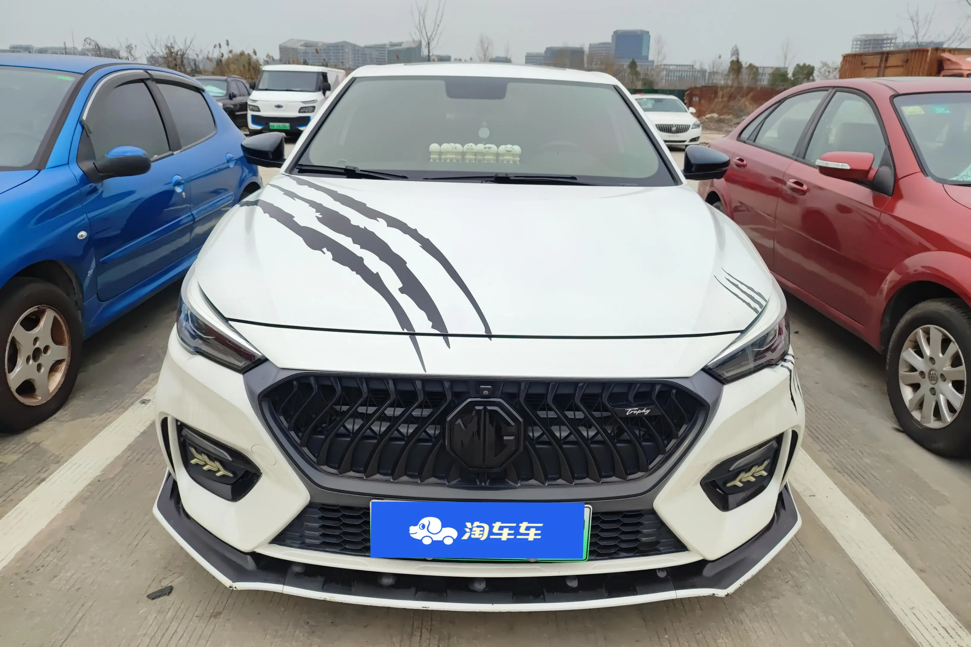 MG 6 PHEV  из Китая