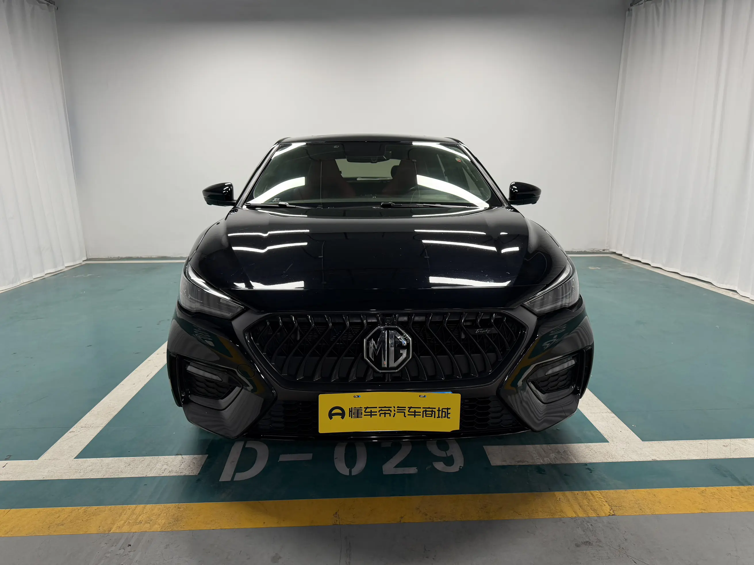 MG 6  из Китая