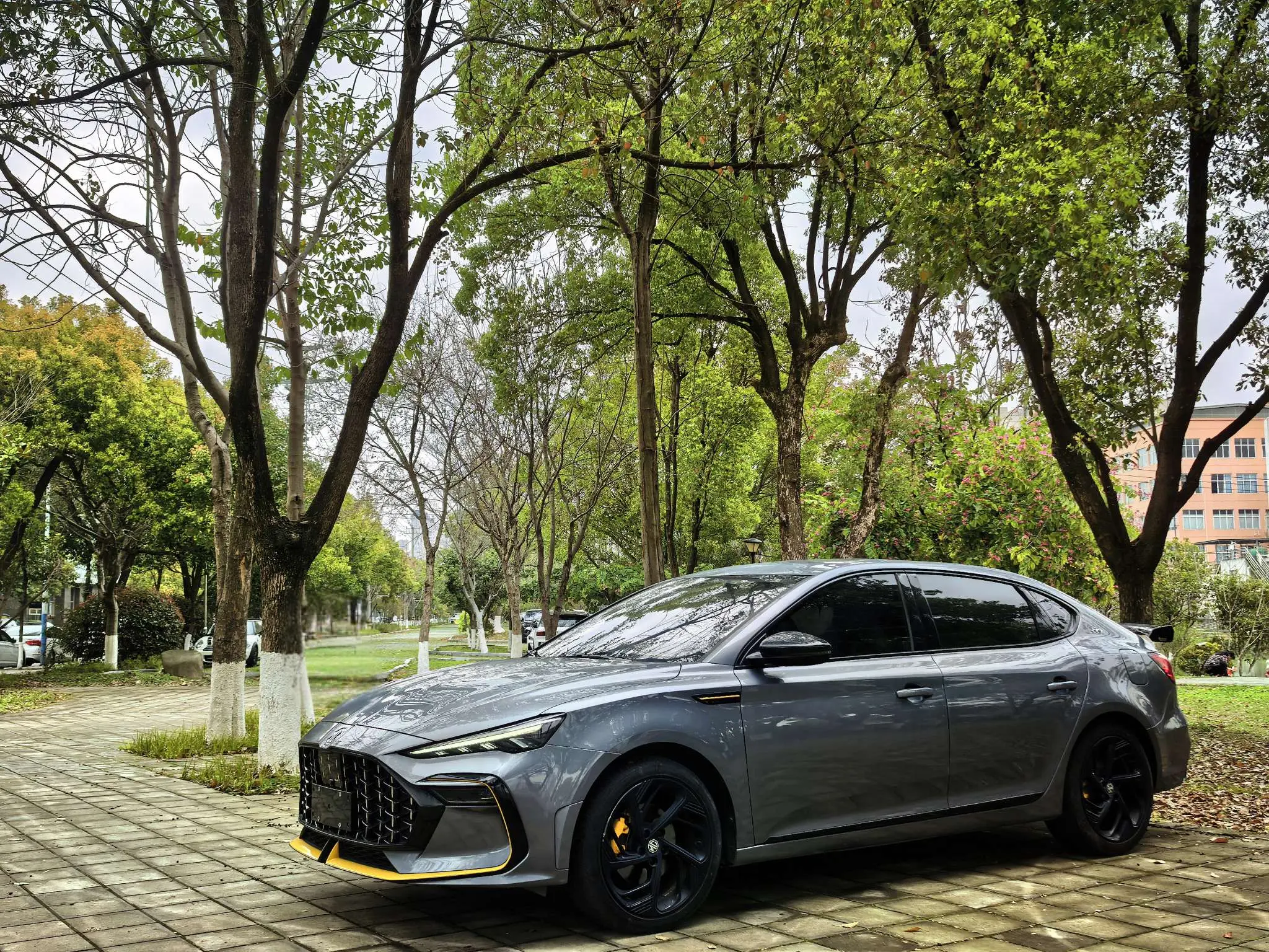 MG 6  из Китая