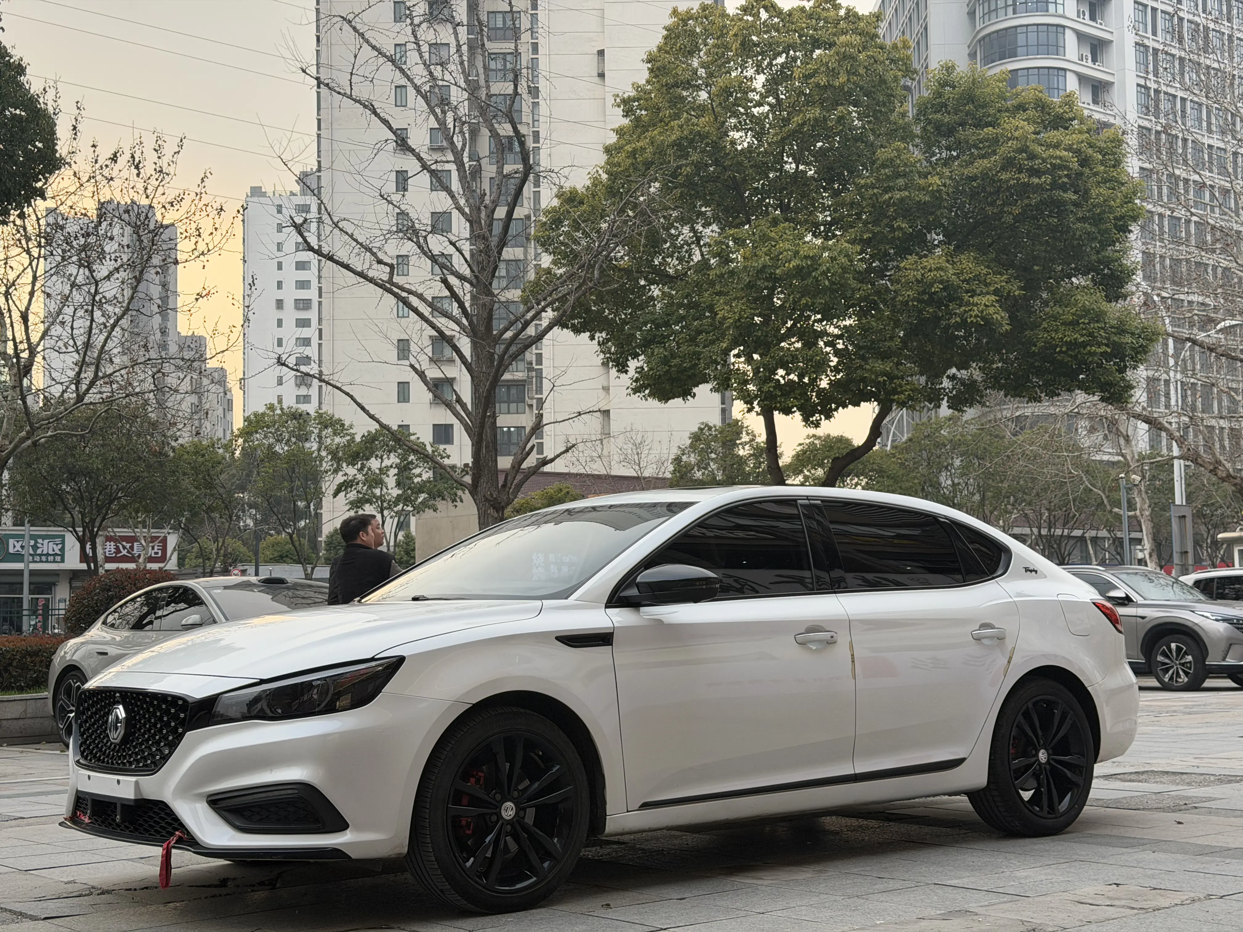 MG 6  из Китая