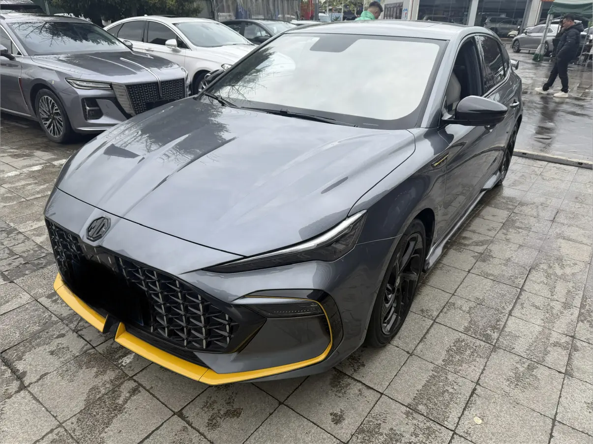 MG 6  из Китая