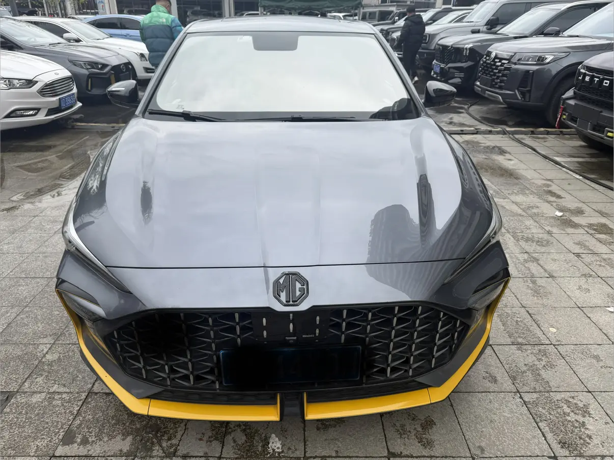 MG 6  из Китая