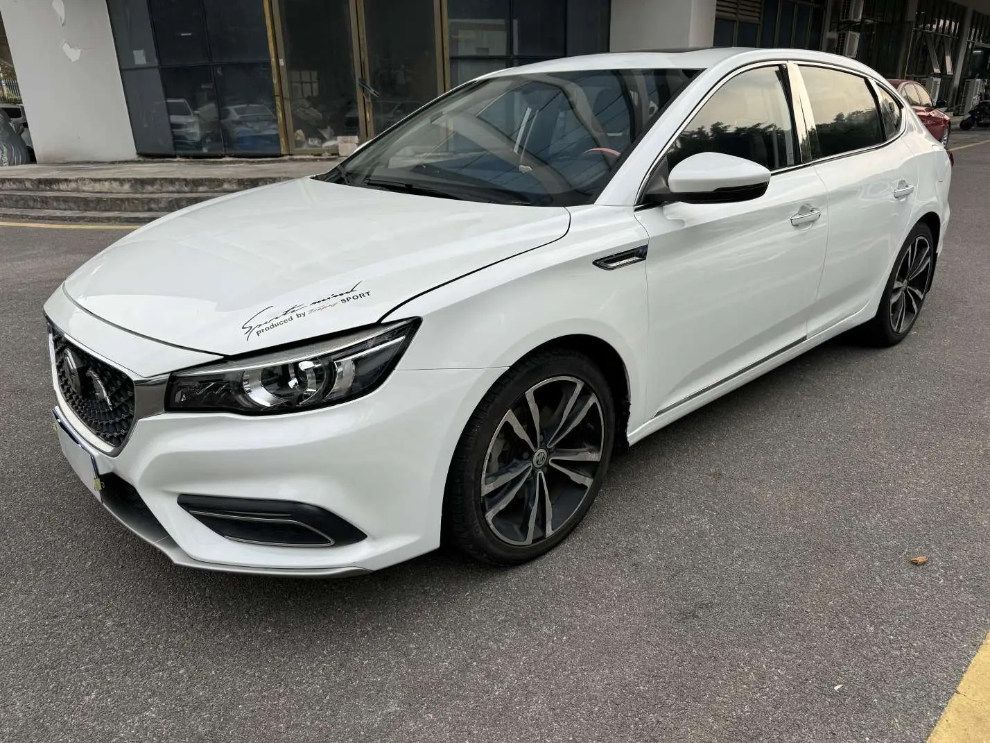 MG 6  из Китая