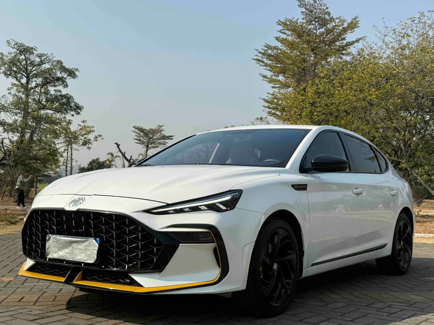 MG 6  из Китая