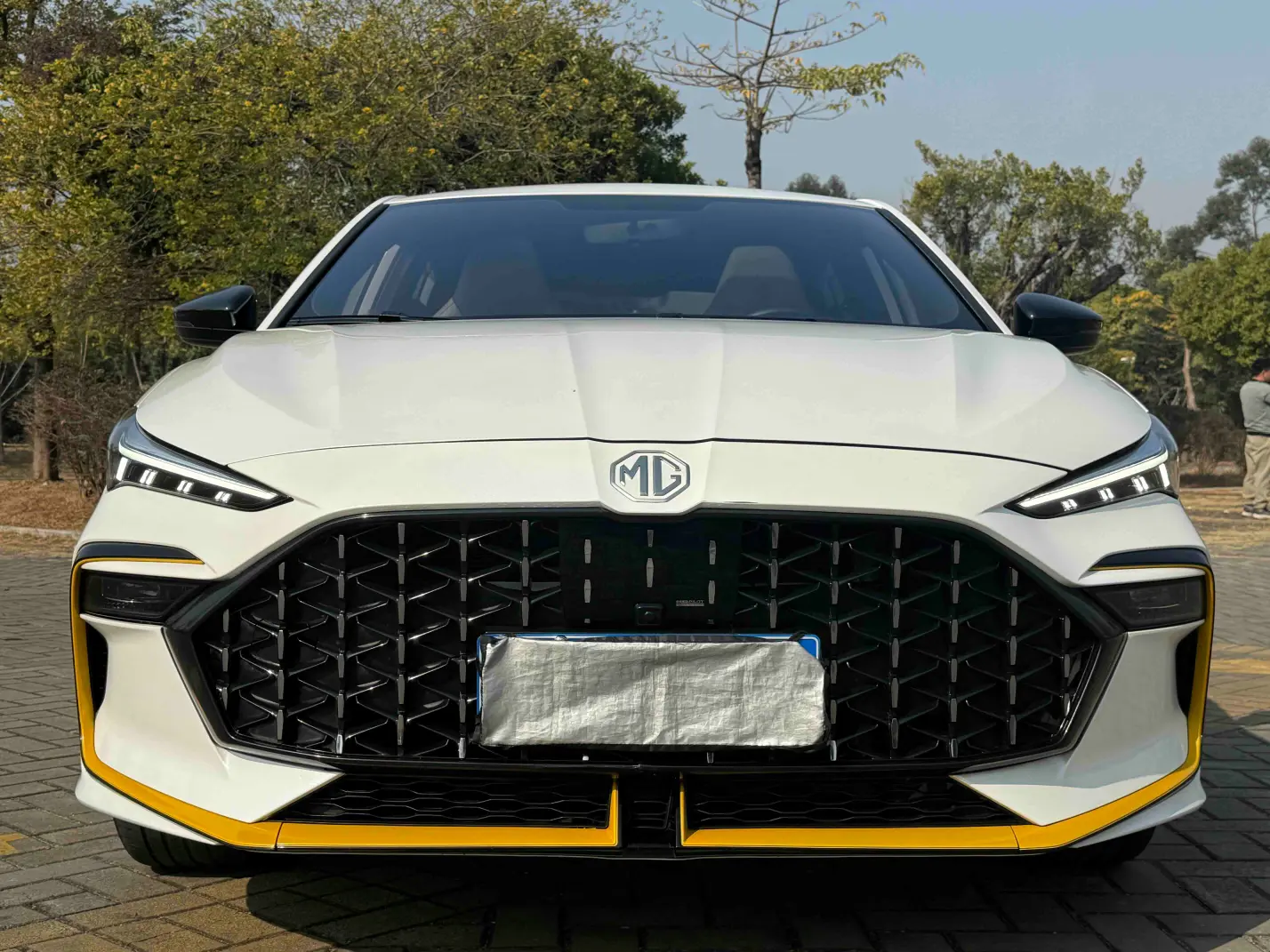 MG 6  из Китая