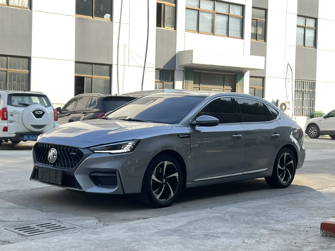 MG 6  из Китая