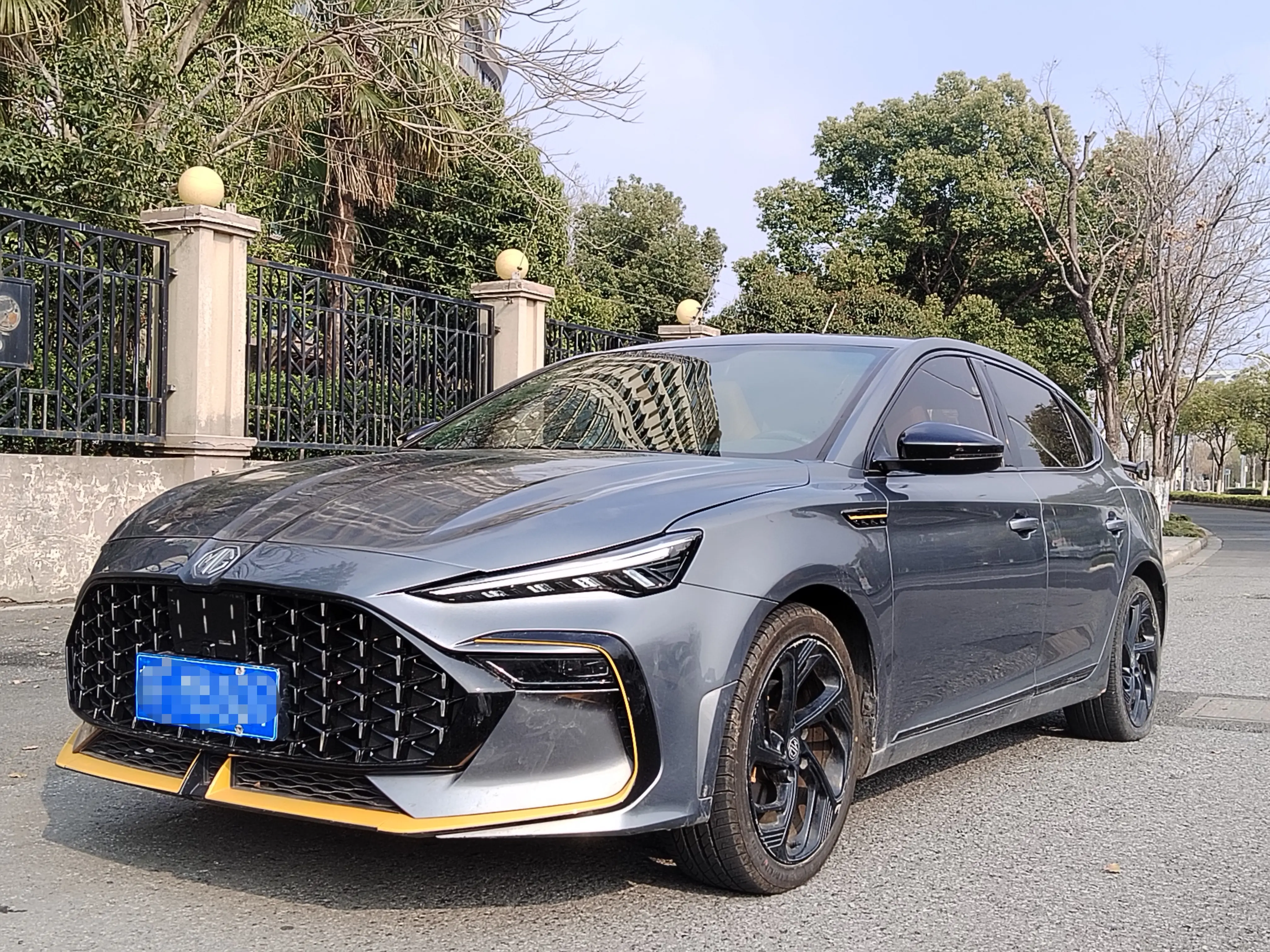 MG 6  из Китая