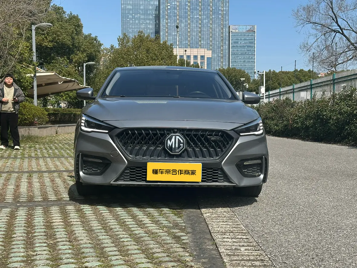 MG 6  из Китая