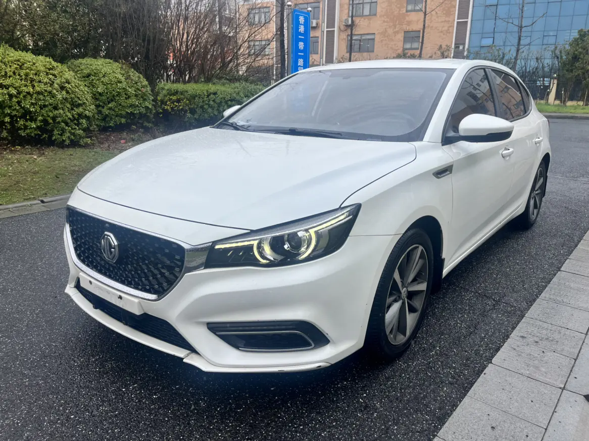 MG 6  из Китая