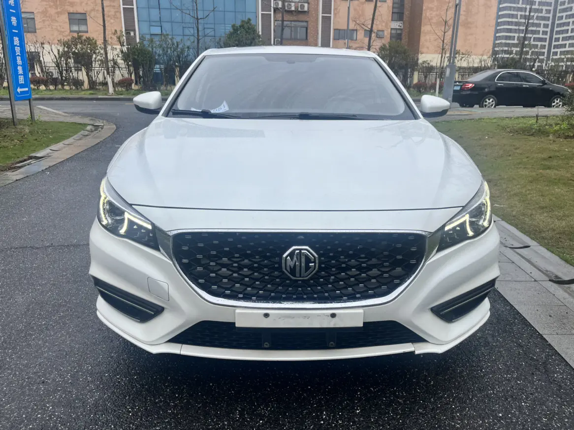 MG 6  из Китая