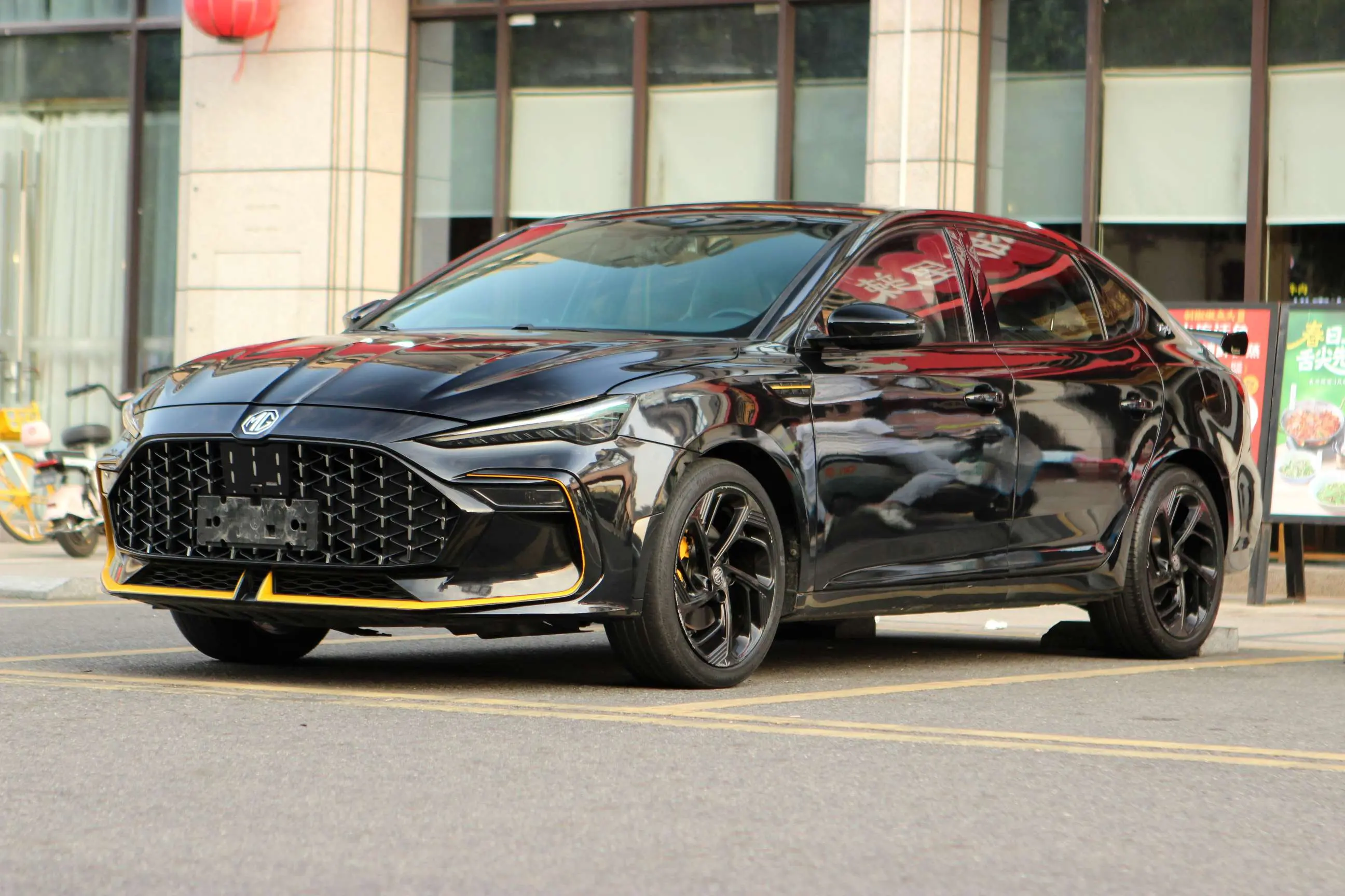 MG 6  из Китая